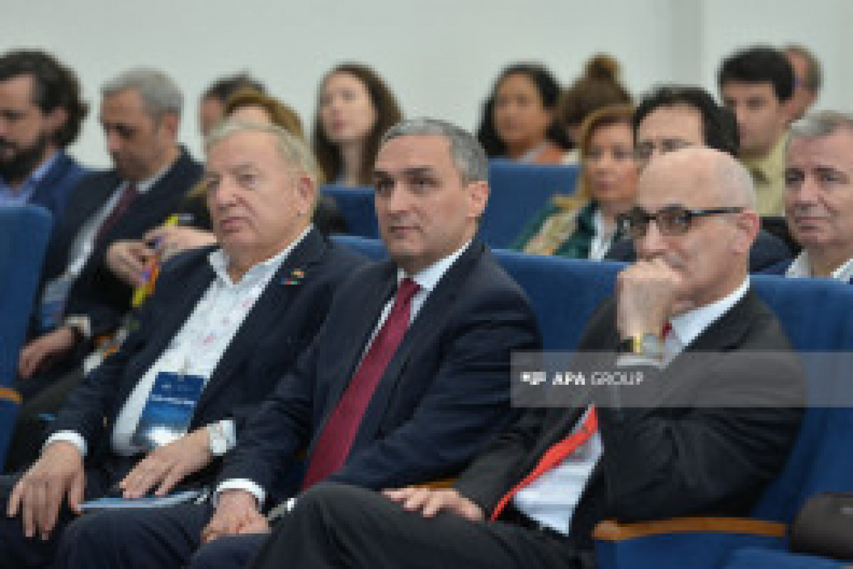 Le 7e Forum politique de l’Université ADA s'ouvre à Khankendi - Photo 