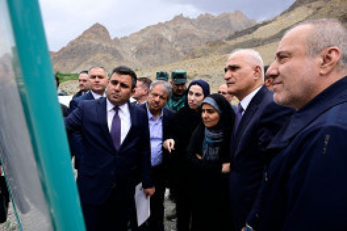 Les délégations azerbaïdjanaise et iranienne inspectent les projets conjoints en cours à Zenguilan et au Nakhitchevan