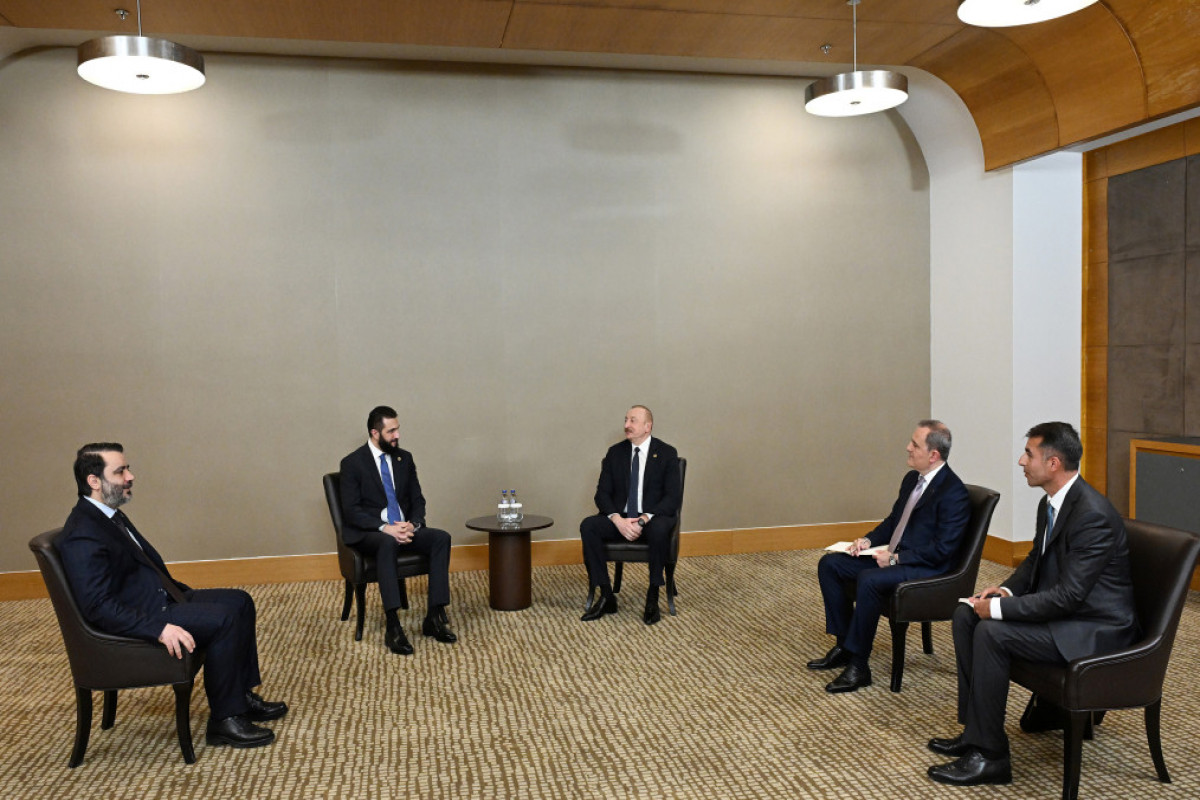 Antalya : Entretien du président azerbaïdjanais avec le président de transition syrien