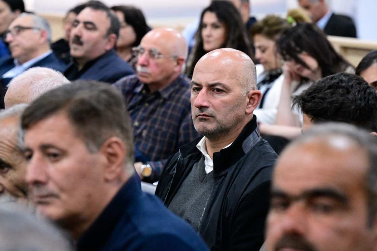 Des vidéos reflétant le meurtre d’un nourrisson de 39 jours brulé vif par des militaires arméniens à Baghanis Aïrym sont projetées lors de l’audience – PROCES 
