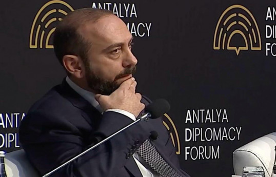 Ararat Mirzoyan : L’accord de paix et la dissolution du Groupe de Minsk peuvent être signés au même moment