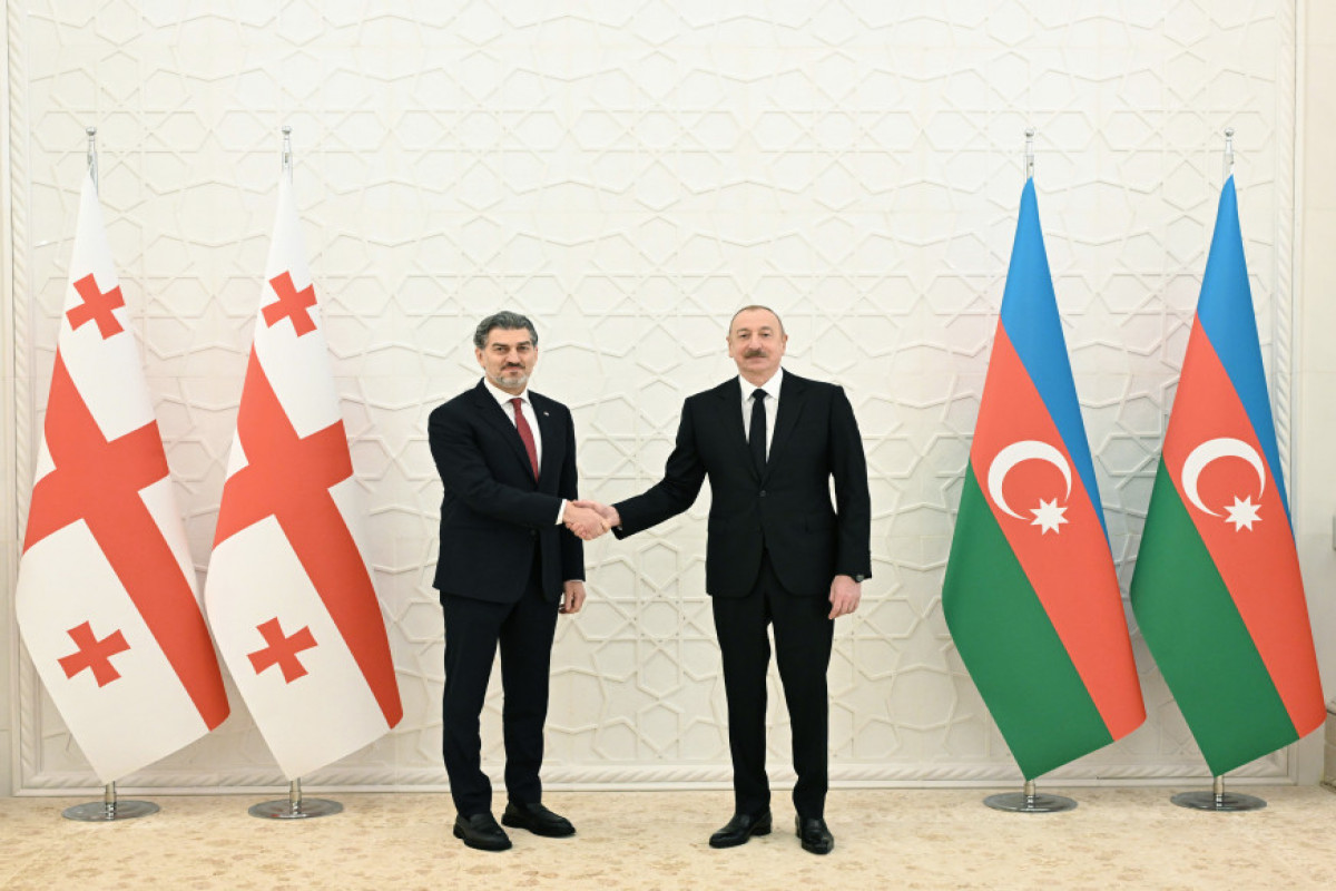 Entretien en tête-à-tête des présidents azerbaïdjanais et géorgien à Bakou