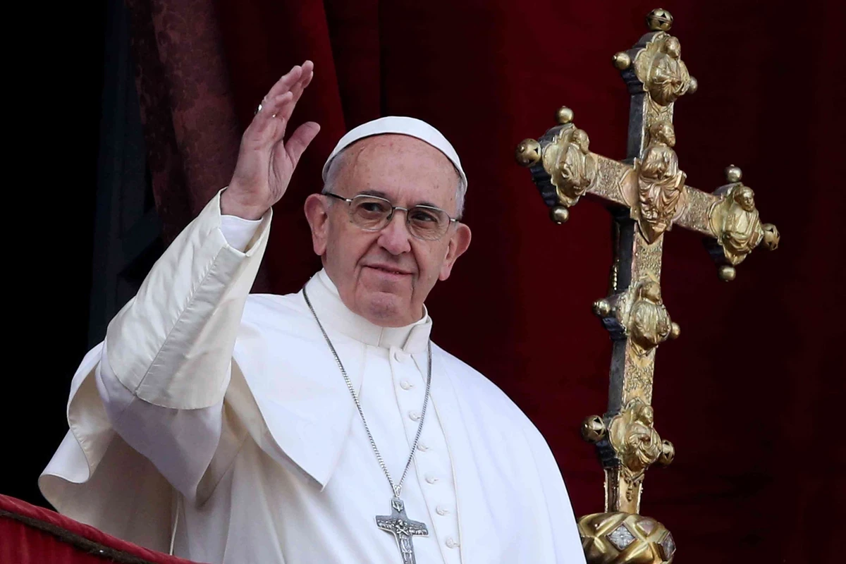 Le Vatican annonce le décès du pape François à l