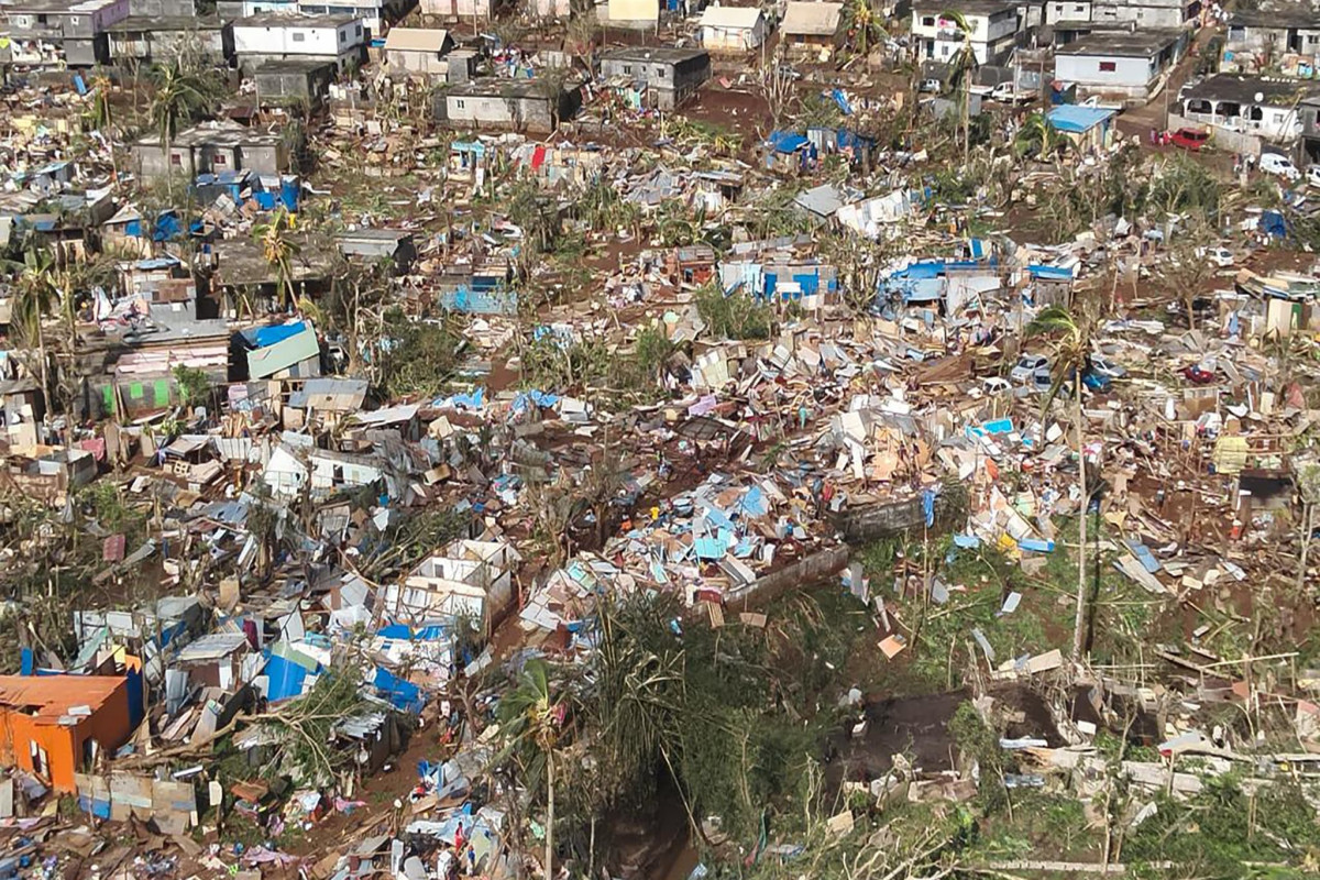 Mayotte : «Aucune collectivité n’a touché un euro» depuis le passage du cyclone, selon le maire de Mamoudzou