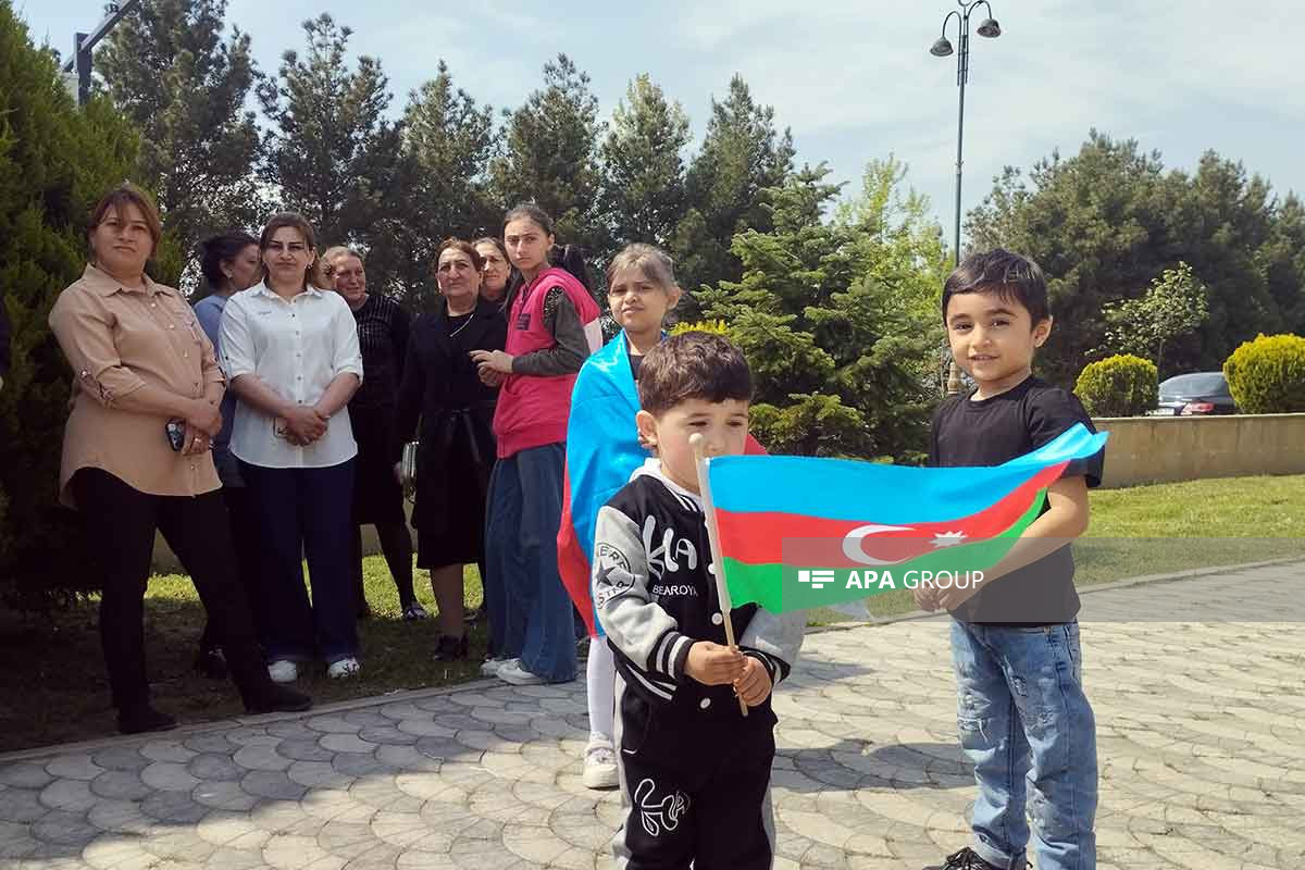 Azerbaïdjan : Un autre groupe des déplacés internes retourne à Aghdéré - Photo 