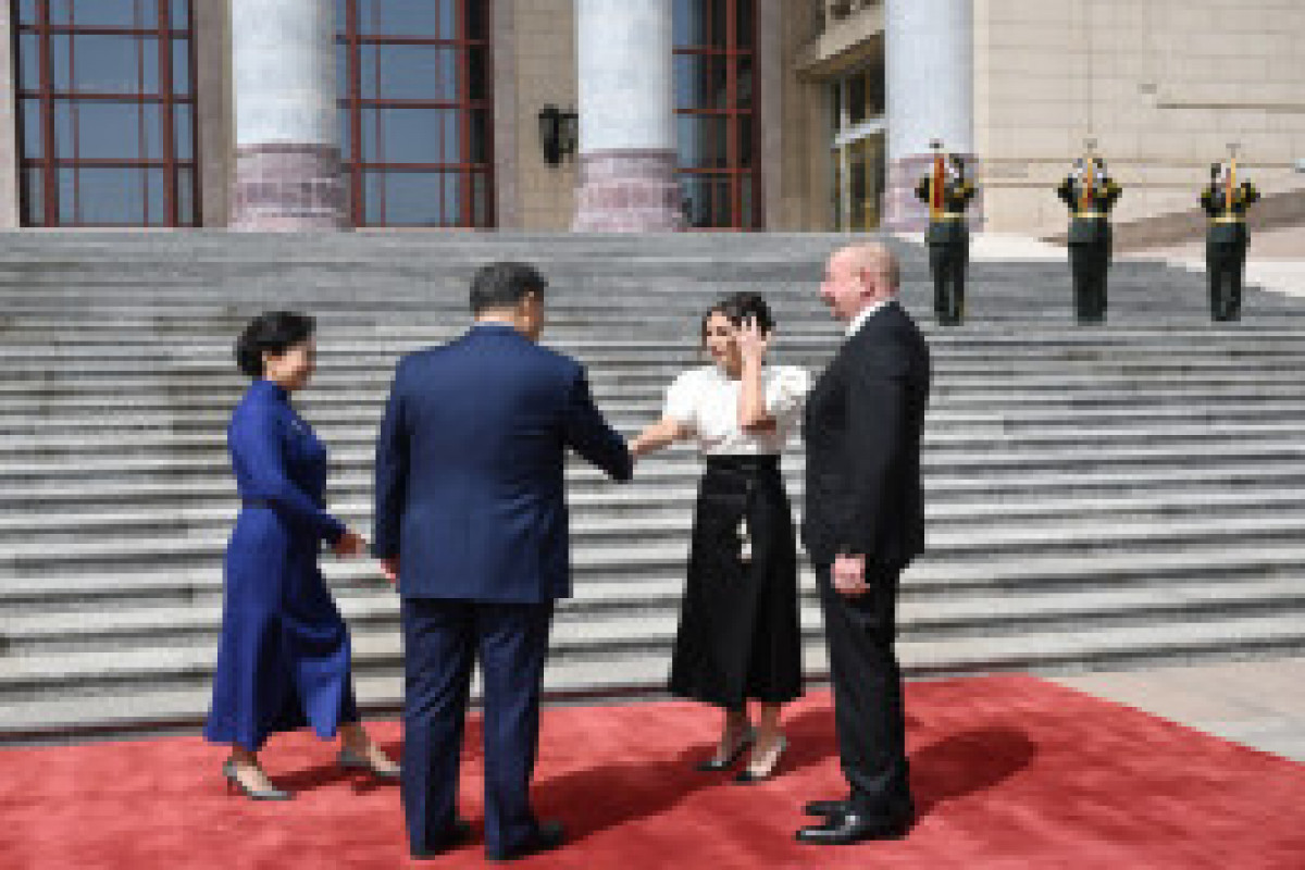 Cérémonie d’accueil officiel du président azerbaïdjanais à Pékin