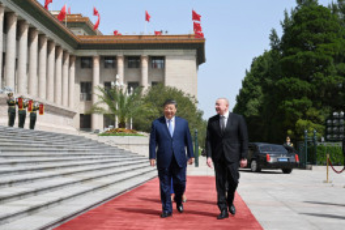 Cérémonie d’accueil officiel du président azerbaïdjanais à Pékin