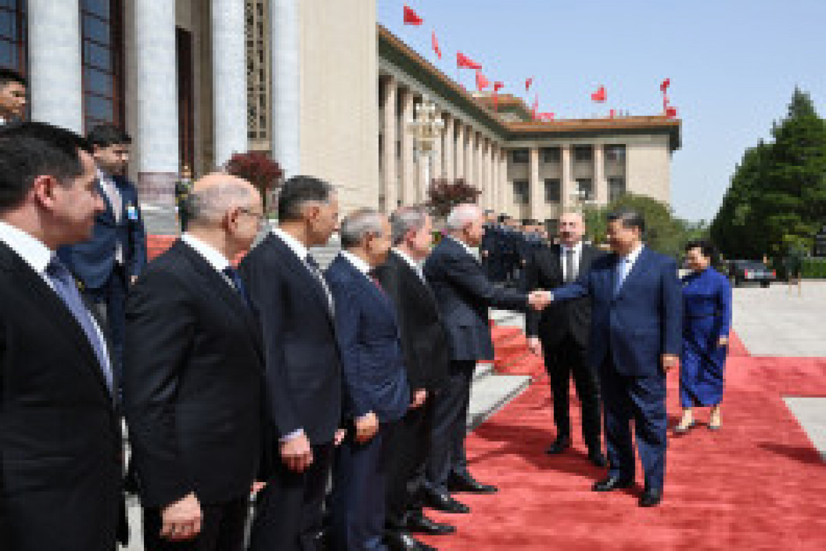 Cérémonie d’accueil officiel du président azerbaïdjanais à Pékin
