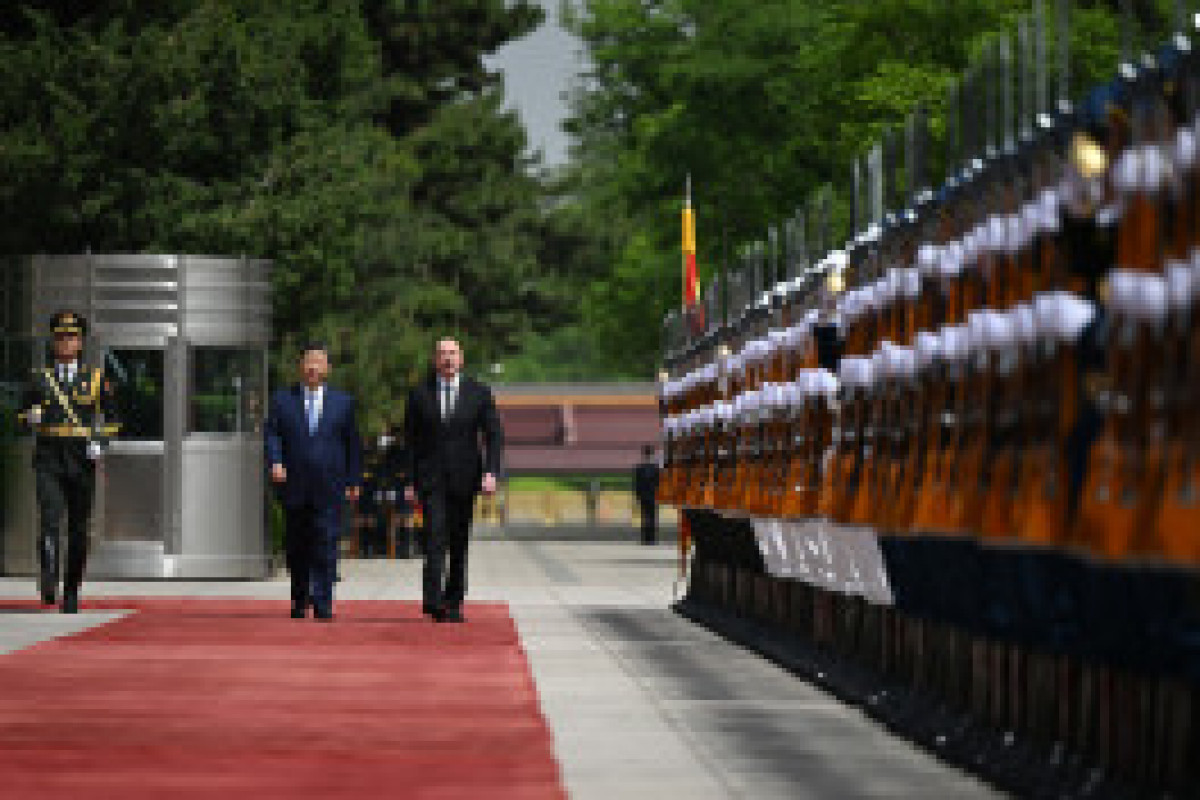 Cérémonie d’accueil officiel du président azerbaïdjanais à Pékin