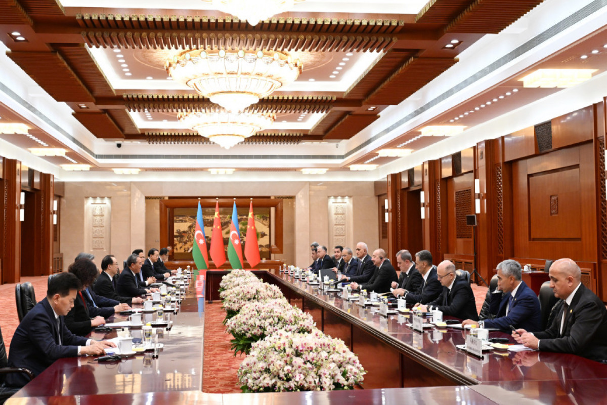 Ilham Aliyev rencontre le Premier ministre chinois