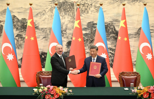 Signature de documents entre l'Azerbaïdjan et la Chine à Pékin - Photo 