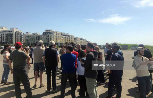 Le club de voyageurs NomadMania arrive à Fuzouli dans le cadre de leur voyage au Karabagh