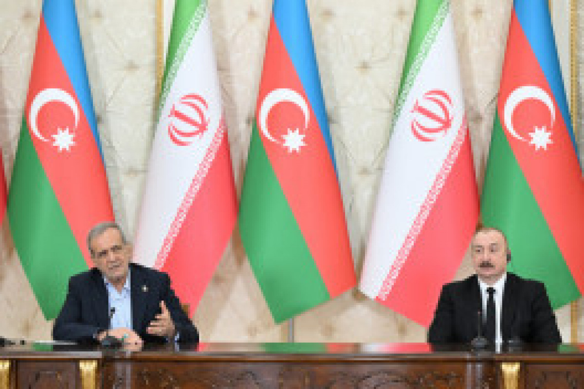 Les président azerbaïdjanais et iranien font des déclarations à la presse