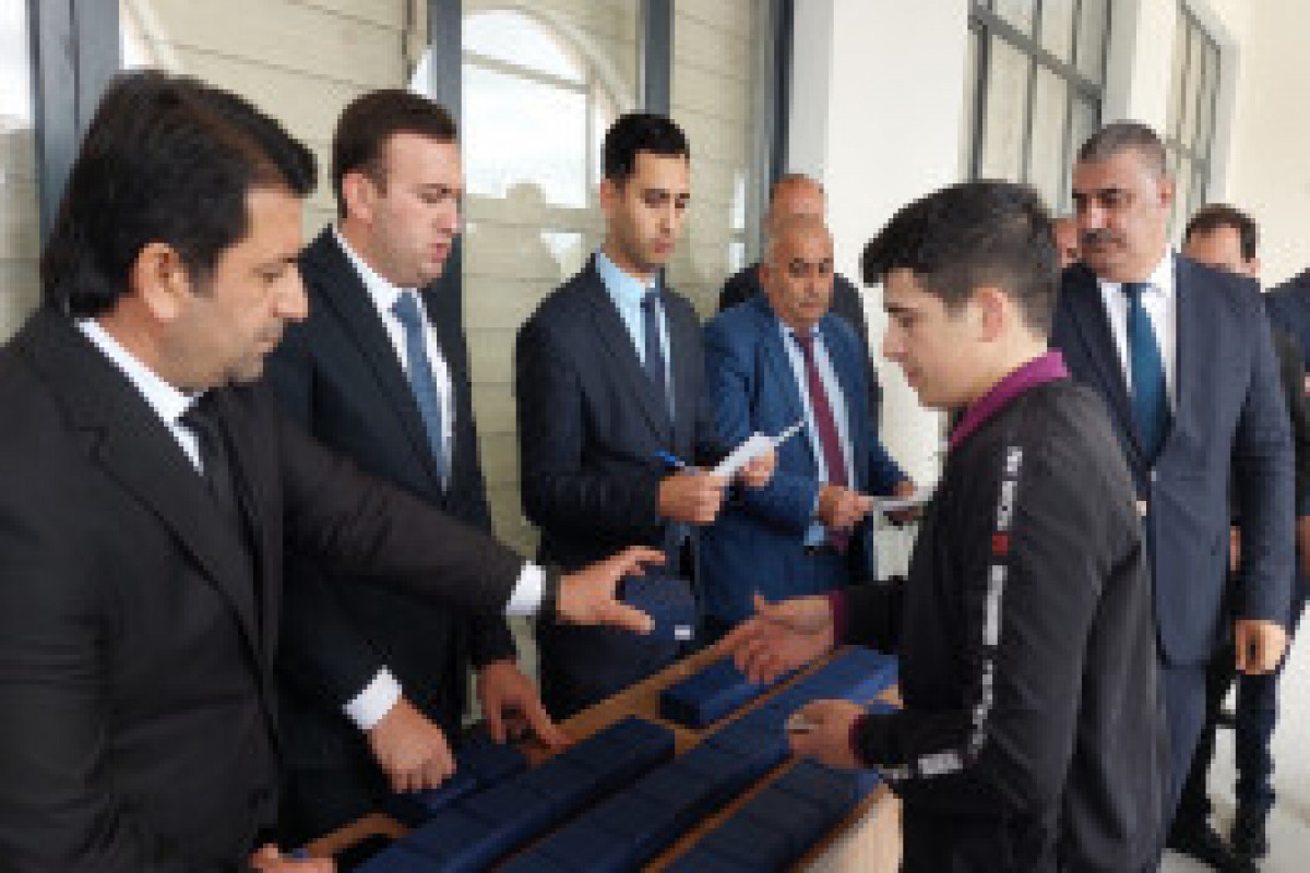 Arrivées dans le village de Sarydjaly de la région d'Aghdam, 39 autres familles reçoivent les clés de leurs maisons