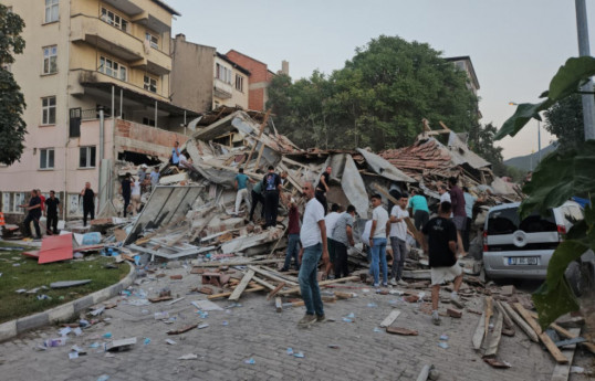 Près de 30 personnes blessées suite à un séisme de magnitude 6,1 survenu en Türkiye