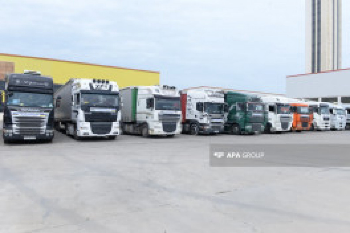 L'Azerbaïdjan envoie une nouvelle cargaison d'aide humanitaire composée d’équipements électriques à l'Ukraine - Photo  - Vidéo 