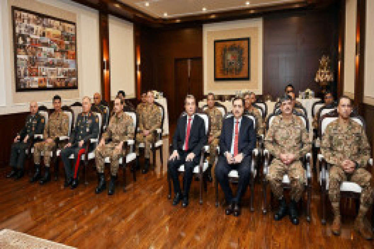 Visite du chef d'état-major des armées azerbaïdjanaises au Pakistan