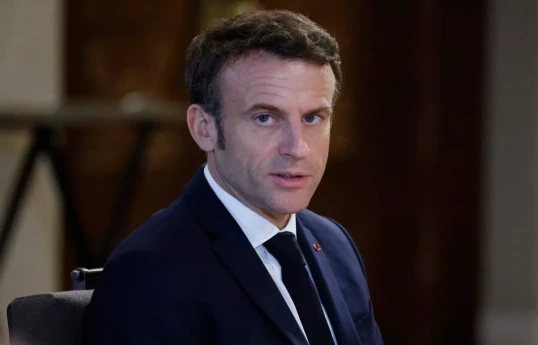 Emmanuel Macron : «Les questions territoriales ne seront négociées» que par Volodymyr Zelensky
