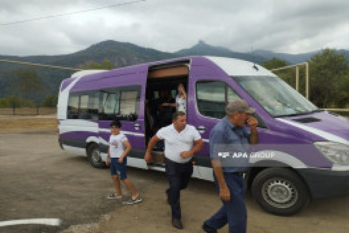 Aghdéré : Le premier groupe des déplacés internes reçoit les clés de leurs nouvelles maisons à leur arrivé à Vengli - Photo - Vidéo 