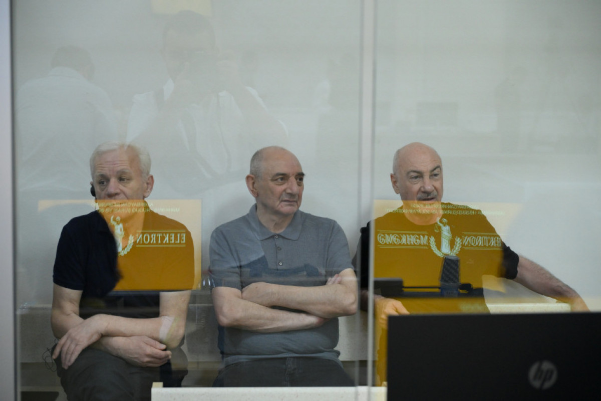 Des personnes déplacées, blessées et dont les proches ont été tués à la suite des attaques des forces armées arméniennes à Zenguilan témoignent devant le tribunal