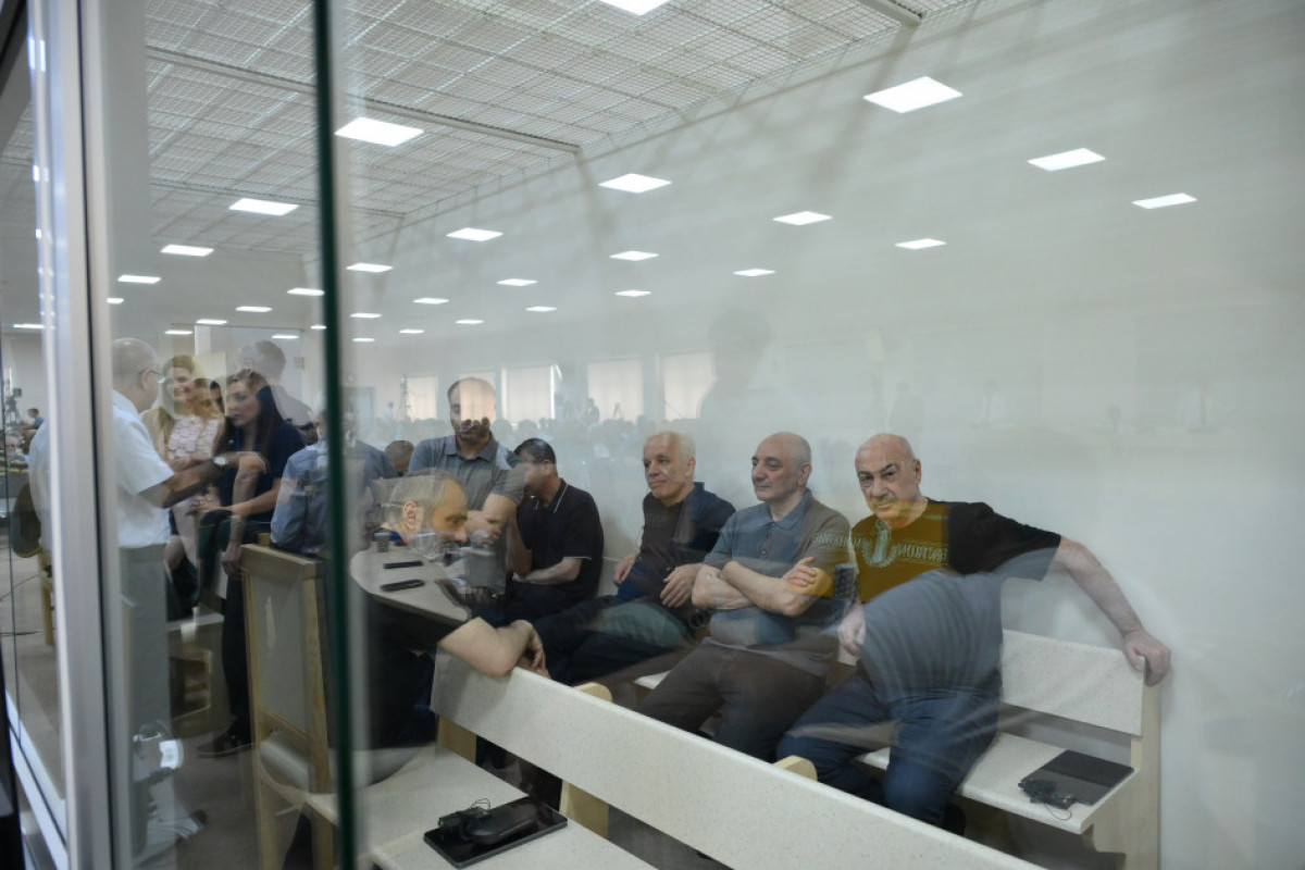 Des personnes déplacées, blessées et dont les proches ont été tués à la suite des attaques des forces armées arméniennes à Zenguilan témoignent devant le tribunal