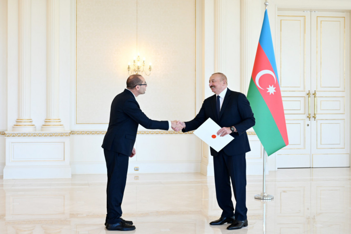 Ilham Aliyev reçoit les lettres de créance du nouvel ambassadeur d’Israël en Azerbaïdjan