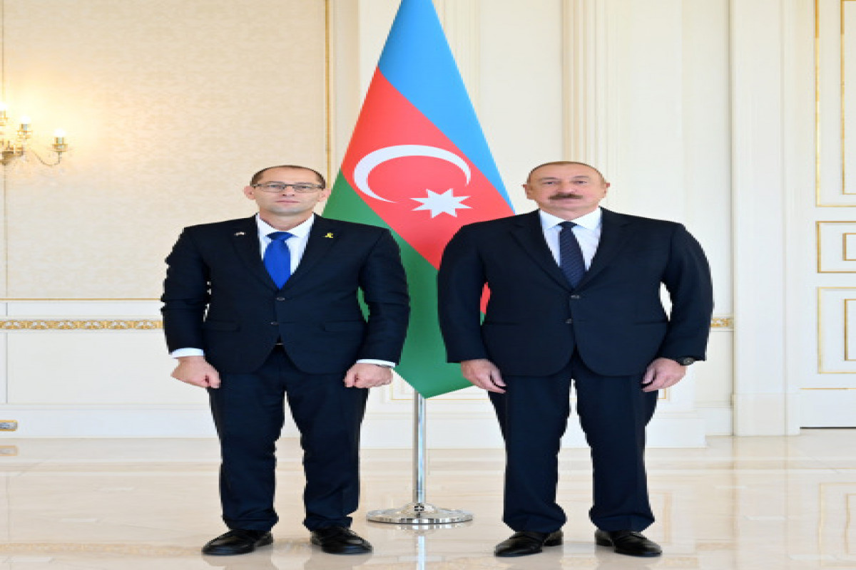 Ilham Aliyev reçoit les lettres de créance du nouvel ambassadeur d’Israël en Azerbaïdjan
