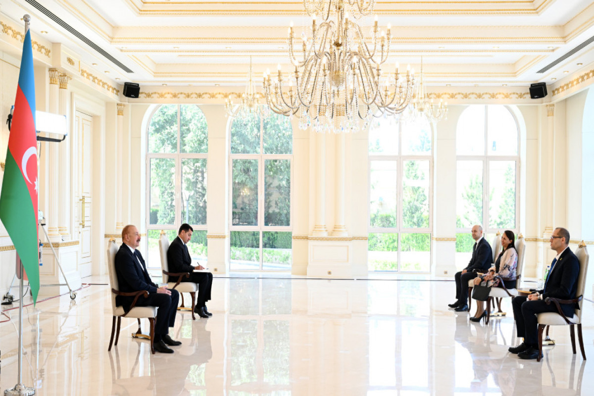 Ilham Aliyev reçoit les lettres de créance du nouvel ambassadeur d’Israël en Azerbaïdjan