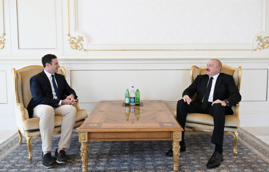 Le président azerbaïdjanais reçoit le président des affaires globales chez le Goldman Sachs Group Inc
