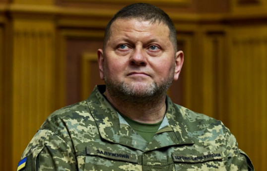 Médias: Zaloujny est un candidat idéal pour remplacer Zelensky