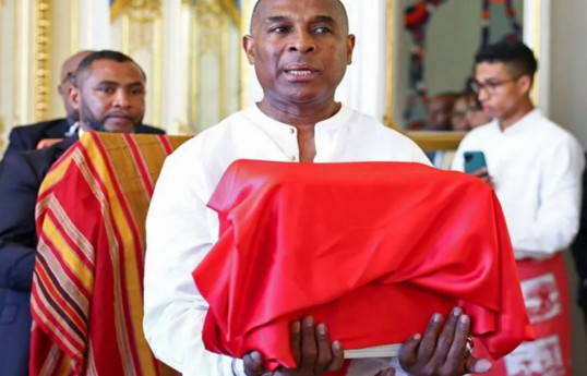 La France restitue à Madagascar trois crânes de l'époque coloniale