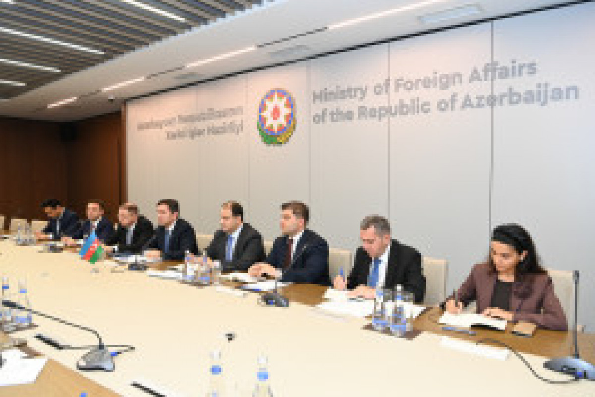 Consultations politiques entre l'Azerbaïdjan et l'Ouganda