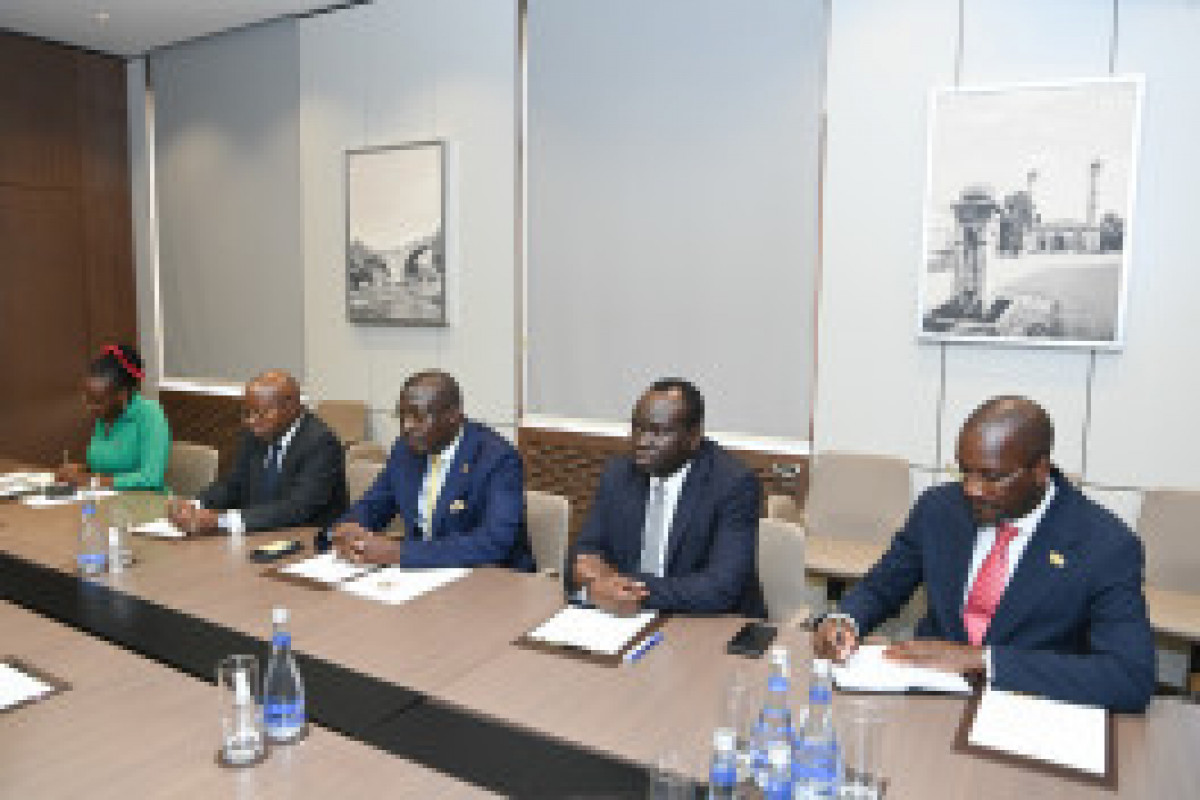 Consultations politiques entre l'Azerbaïdjan et l'Ouganda