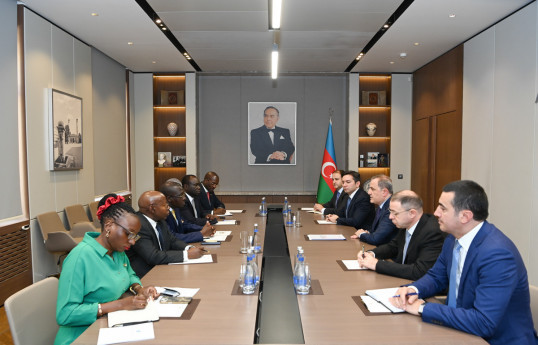 Consultations politiques entre l'Azerbaïdjan et l'Ouganda