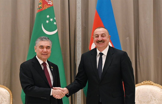 Gourbangouly Berdimoukhamedov a félicité le président Ilham Aliyev