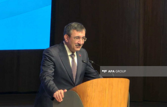 L'importance stratégique du Couloir central a augmenté, et l'Azerbaïdjan en est l'un des maillons principaux