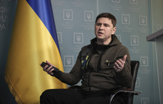 L'Europe doit financer l’armée ukrainienne forte de 800 000 soldats, dit Podoliak