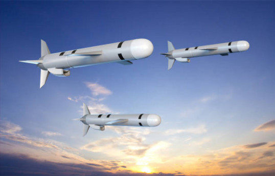 Trump a déclaré qu’il avait personnellement suspendu la livraison de missiles “Tomahawk” à l’Ukraine
