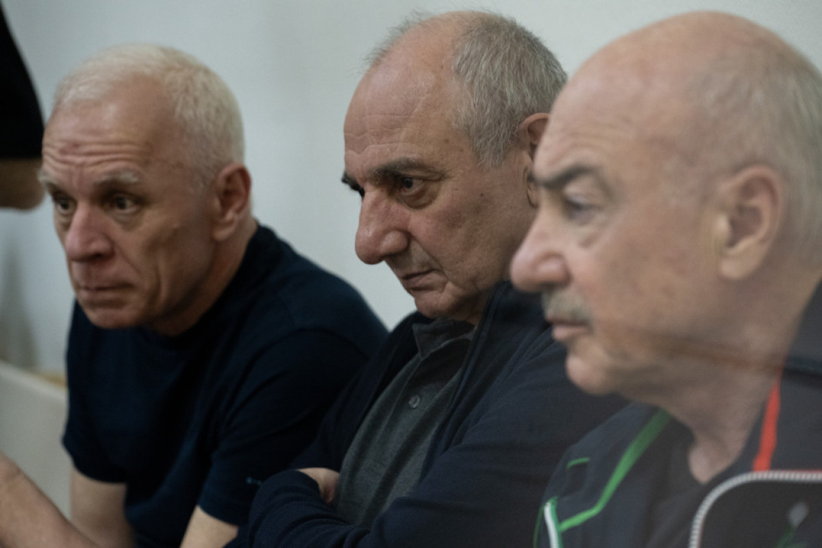 Les crimes commis par des militaires arméniens entre eux dans les territoires azerbaïdjanais auparavant occupés ont l’objet d’enquêtes par le parquet militaire et les tribunaux arméniens – PROCÈS 