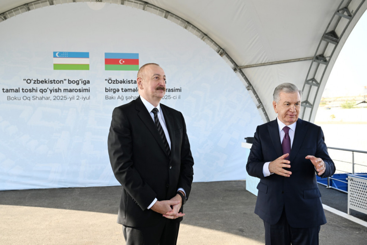 Pose de la première pierre du parc « Ouzbékistan » à Bakou