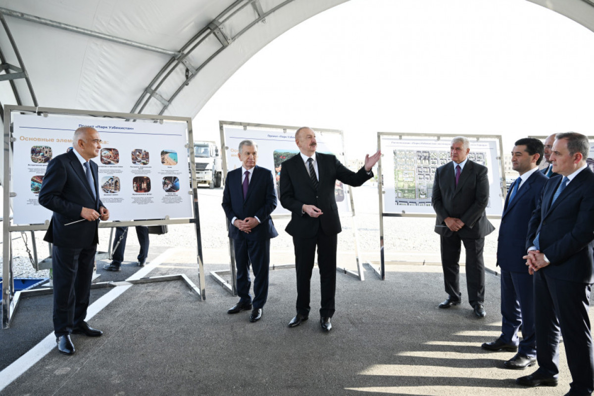 Pose de la première pierre du parc « Ouzbékistan » à Bakou