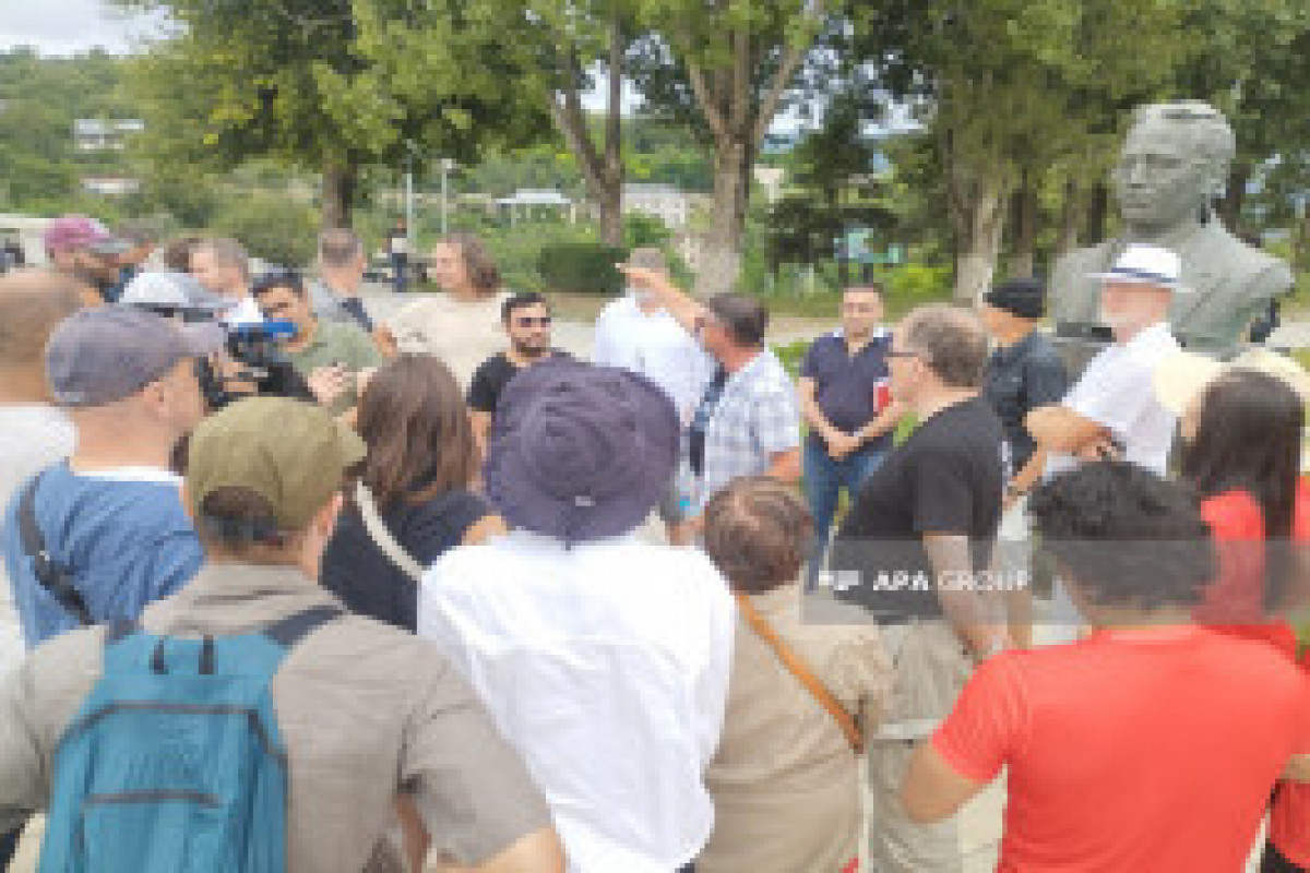 Des voyageurs internationaux arrivent à Choucha