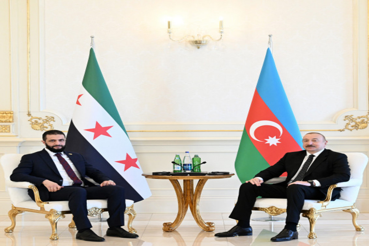 Entretien du président azerbaïdjanais avec le président intérimaire de la Syrie
