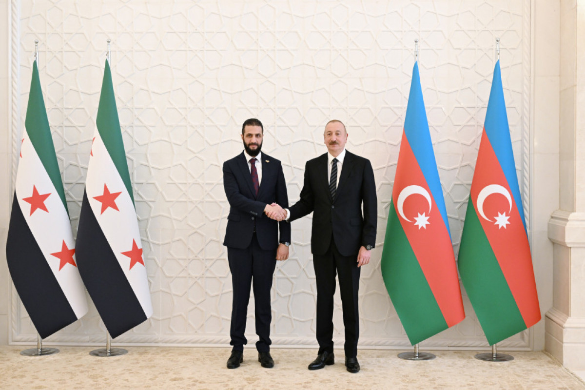 Entretien du président azerbaïdjanais avec le président intérimaire de la Syrie