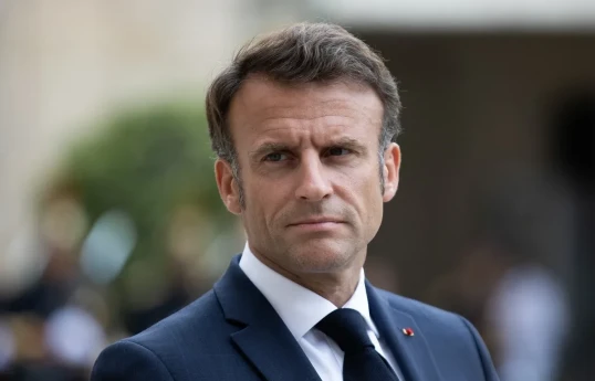 Emmanuel Macron veut "doubler" le budget de la défense "d'ici 2027"