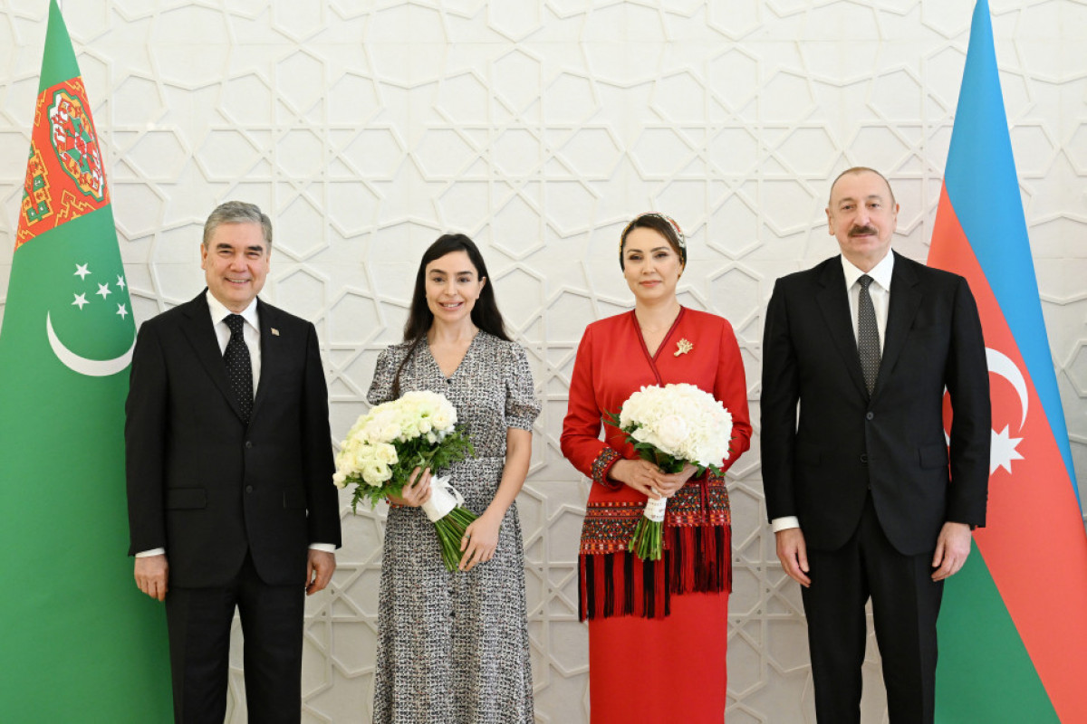 Le président azerbaïdjanais rencontre le président du Conseil du peuple du Turkménistan