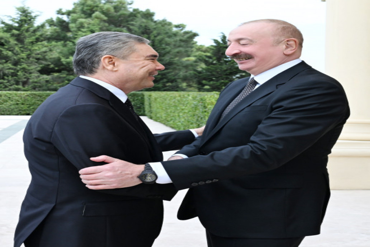Le président azerbaïdjanais rencontre le président du Conseil du peuple du Turkménistan