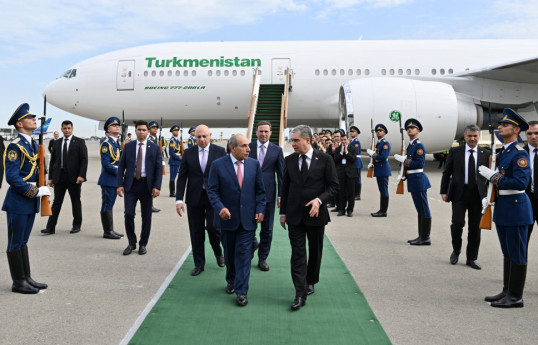Le dirigeant national du Turkménistan est en visite en Azerbaïdjan