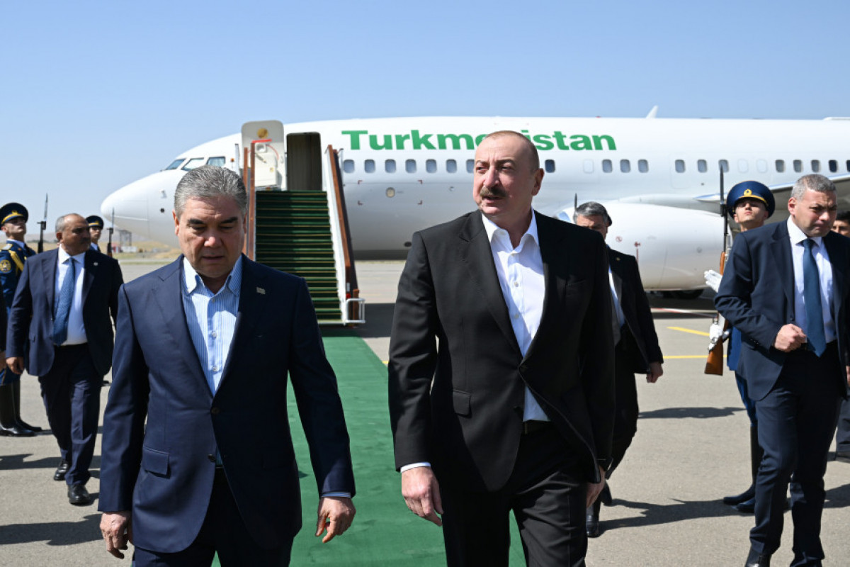 Le président du Conseil du peuple du Turkménistan arrive dans la région de Fuzouli