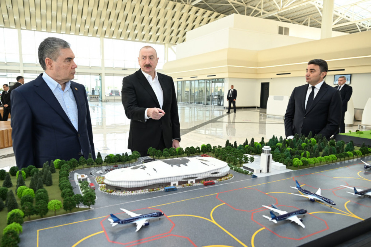 Le président du Conseil du peuple du Turkménistan arrive dans la région de Fuzouli